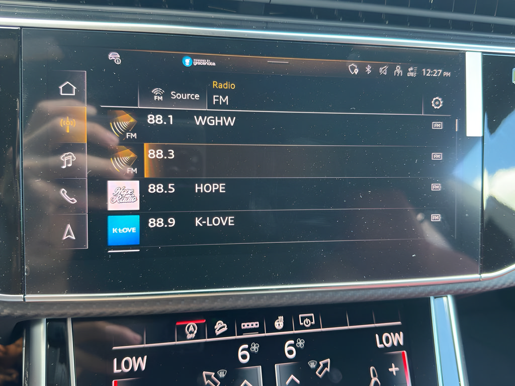 New 2026 Audi SQ8 Premium Plus AWD/4WD image 25