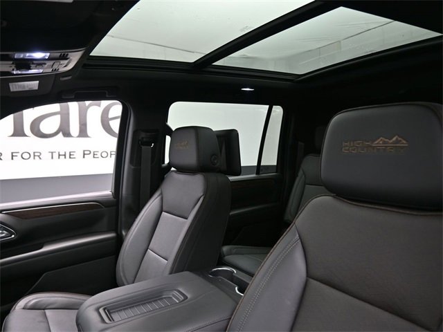 Certified 2024 Chevrolet Suburban High Country w/ Advanced Technology Package image 17