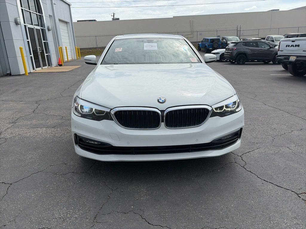 Used 2018 BMW 530i image 2