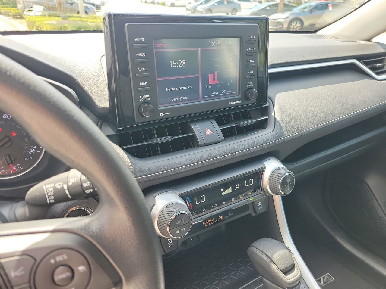 Used 2021 Toyota RAV4 XLE w/ Convenience Package FWD image 25