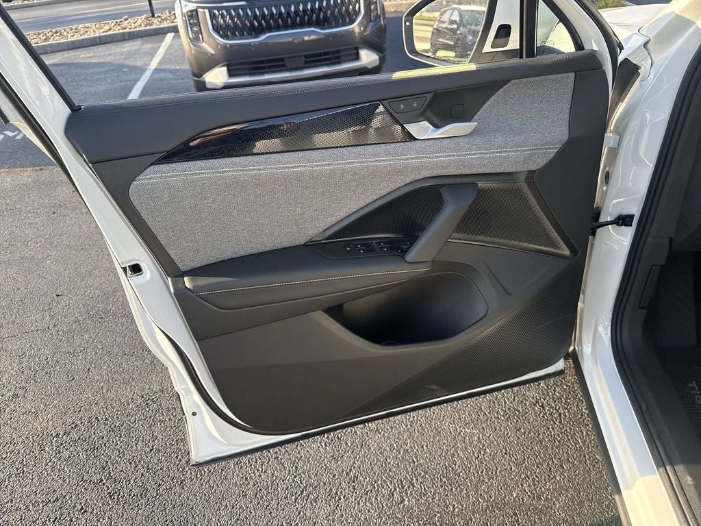 New 2026 Volkswagen Tiguan S FWD image 19