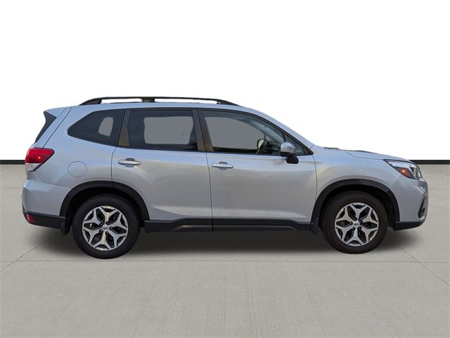 Used 2020 Subaru Forester Premium image 4