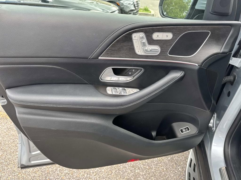 Used 2024 Mercedes-Benz GLE 450 4MATIC image 18