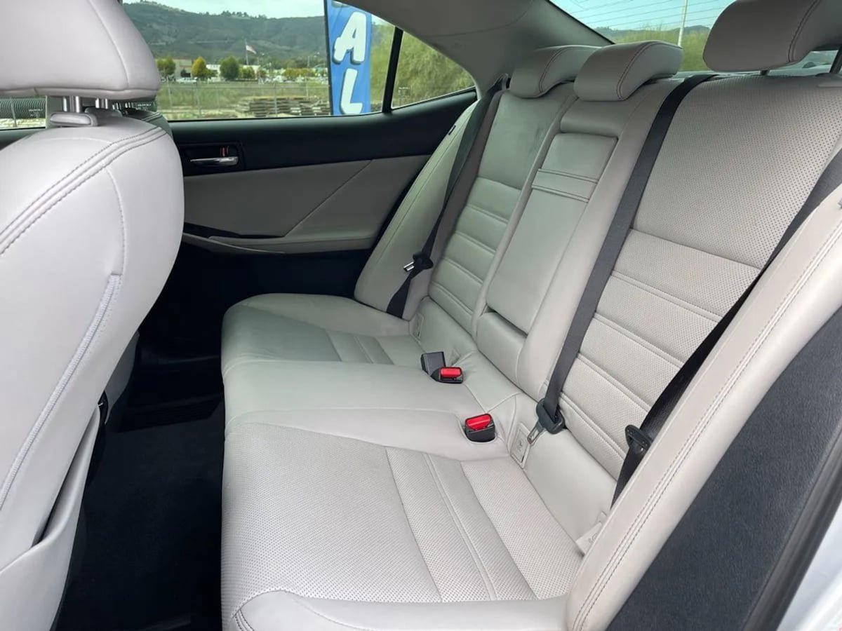 Used 2015 Lexus IS 250 AWD w/ Luxury Package image 21