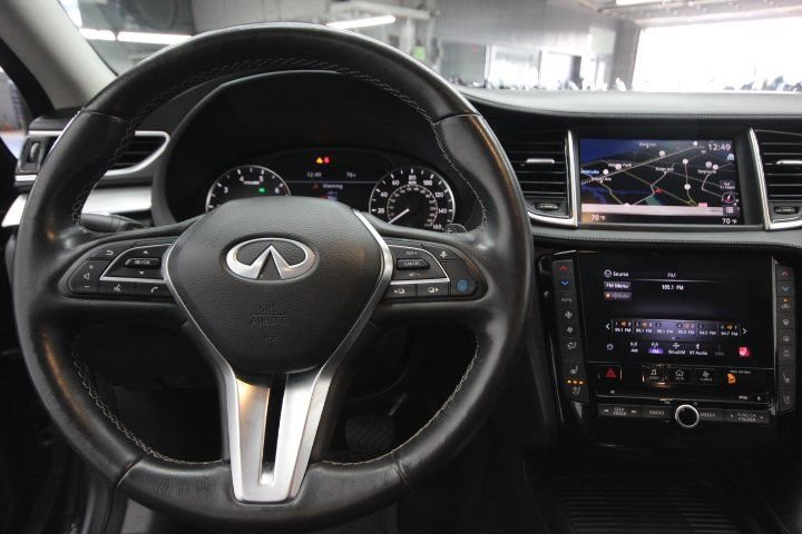 Used 2021 INFINITI QX50 Sensory image 17
