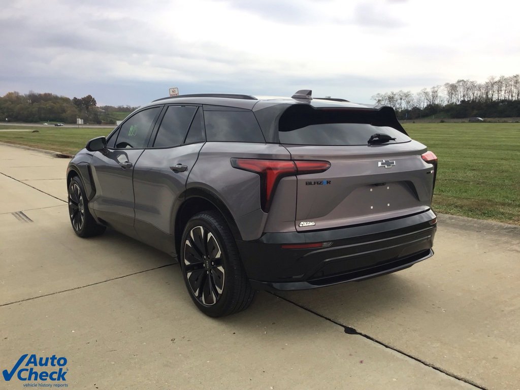 Used 2024 Chevrolet Blazer EV RS image 8
