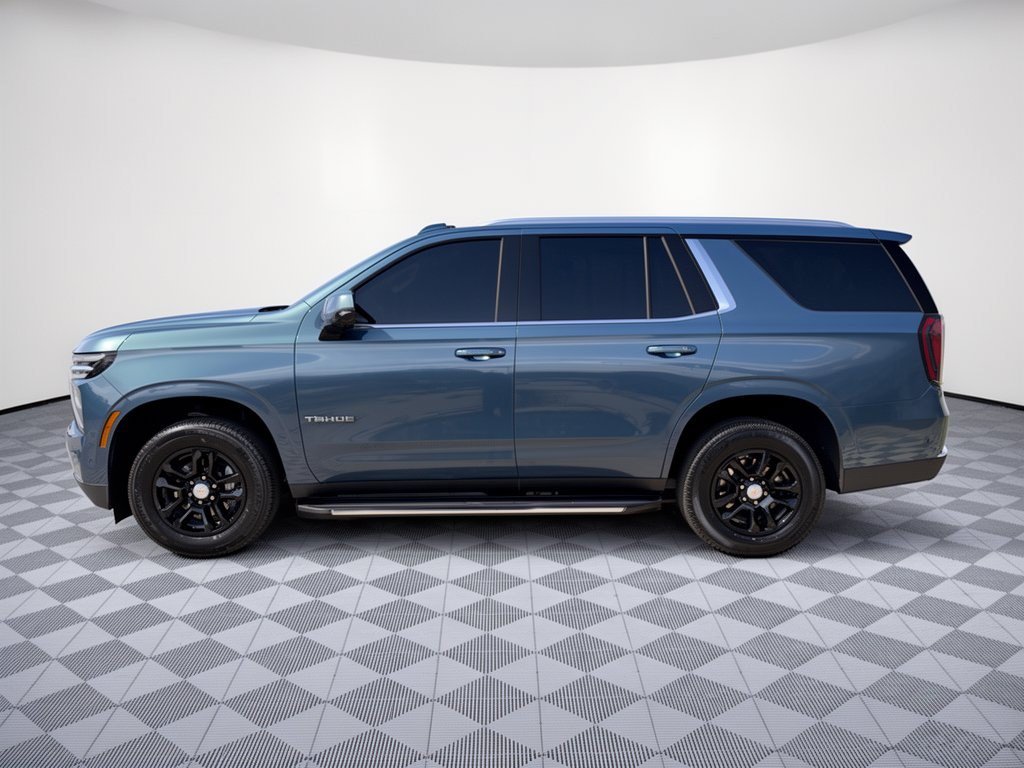 Used 2025 Chevrolet Tahoe LT RWD image 2