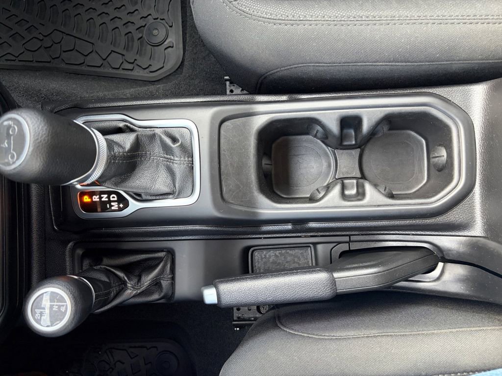 Used 2020 Jeep Wrangler Sport image 19