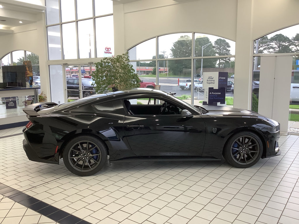 Used 2026 Ford Mustang Dark Horse RWD image 4