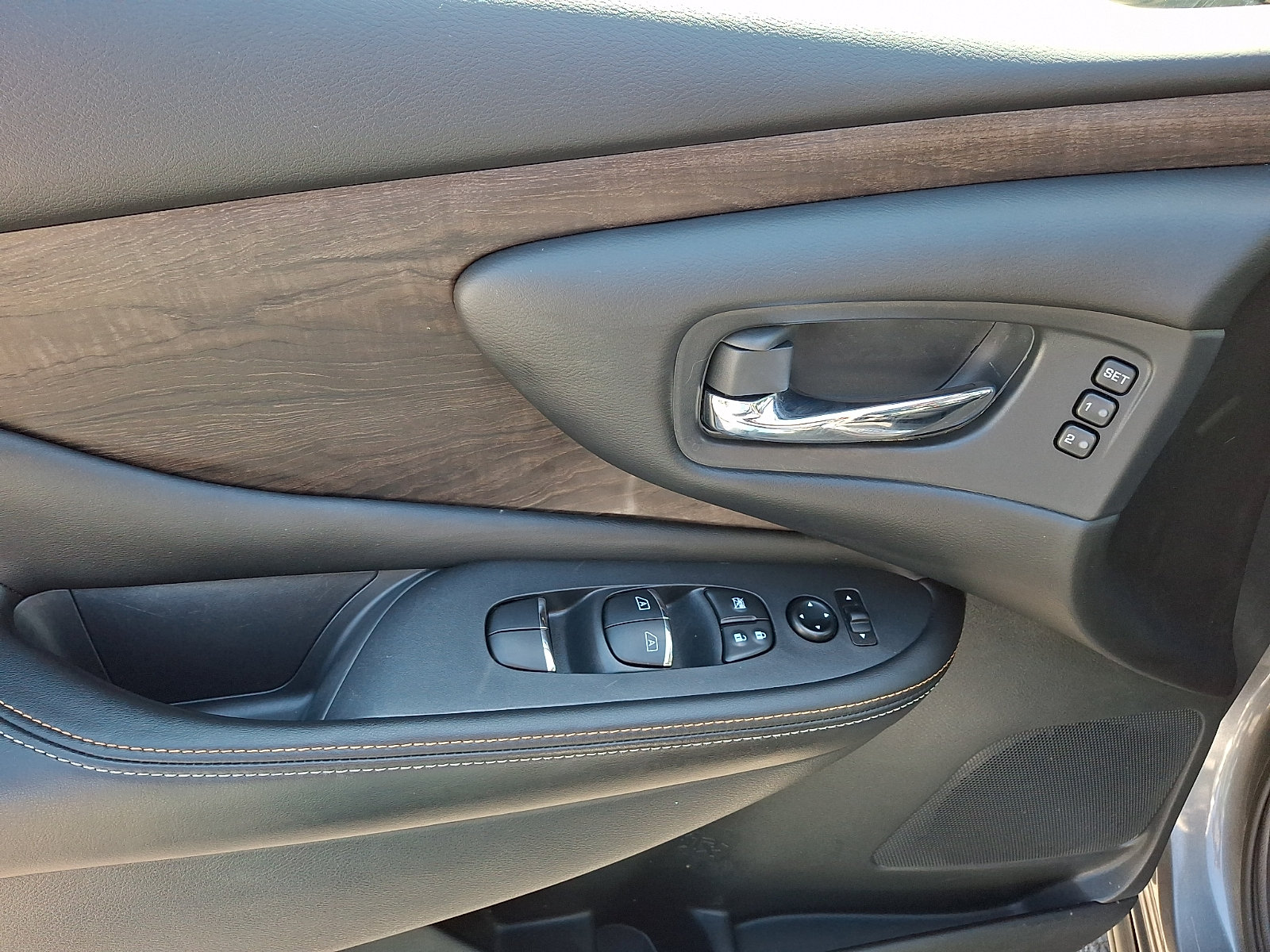 Used 2023 Nissan Murano Platinum w/ Cargo Package AWD/4WD image 14