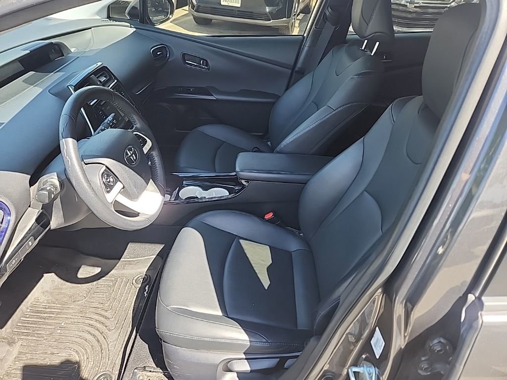 Used 2016 Toyota Prius Four image 10