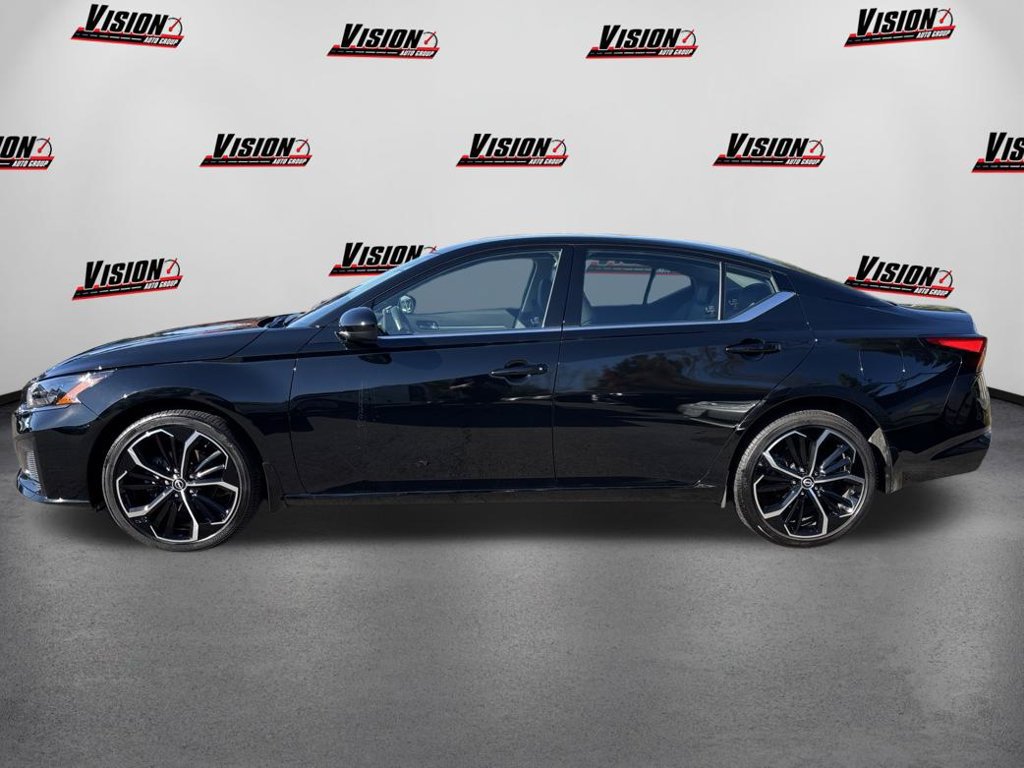 Certified 2023 Nissan Altima 2.5 SR w/ SR Premium Package AWD/4WD image 8