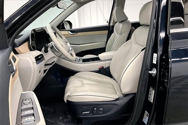 Used 2024 Hyundai Palisade Limited image 20