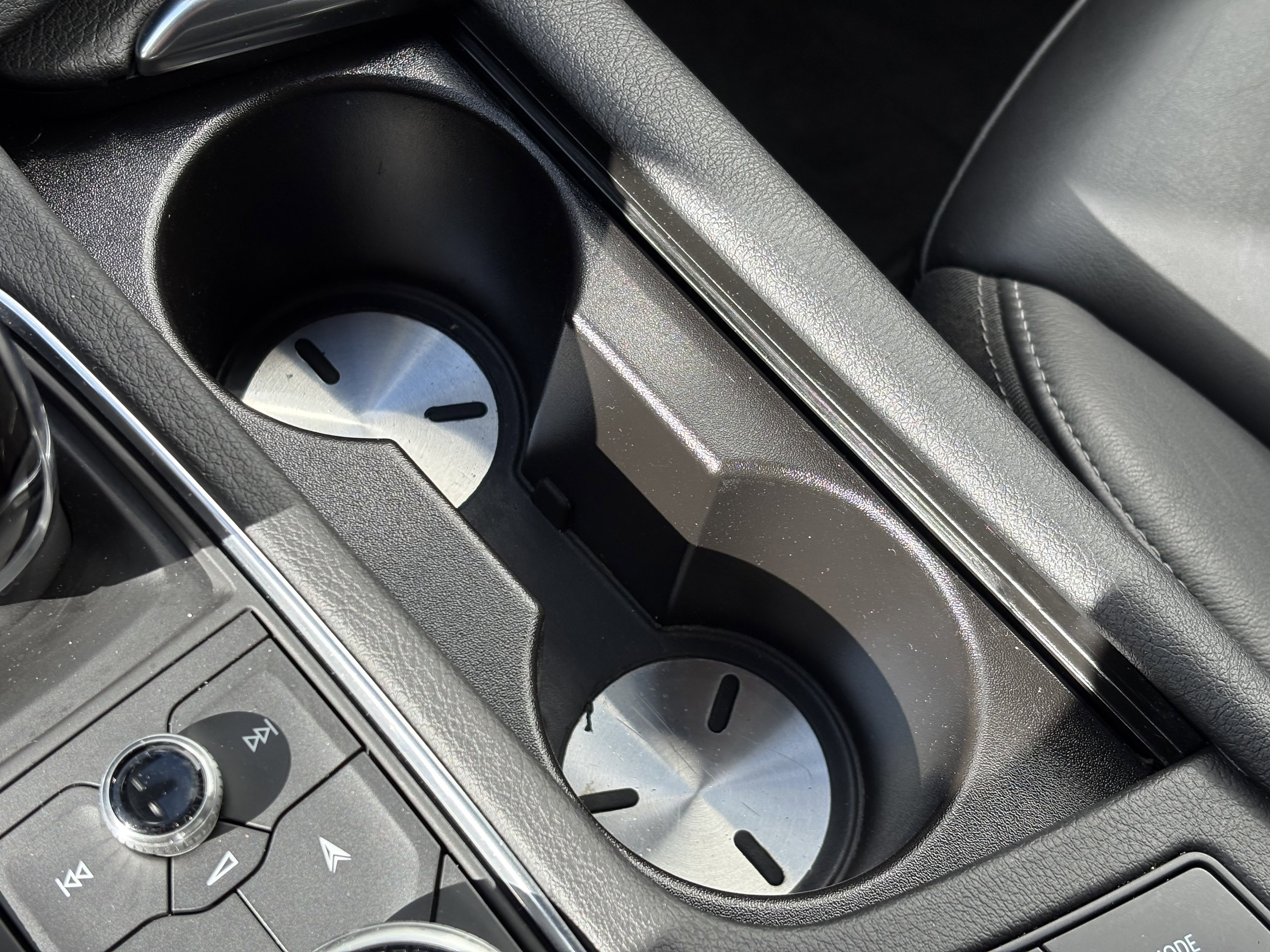 Certified 2025 Cadillac XT6 Premium Luxury image 28