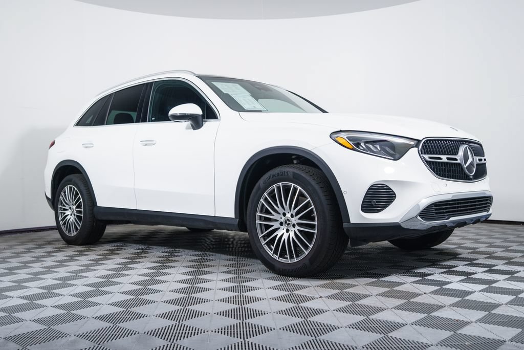 Certified 2025 Mercedes-Benz GLC 300 4MATIC image 9
