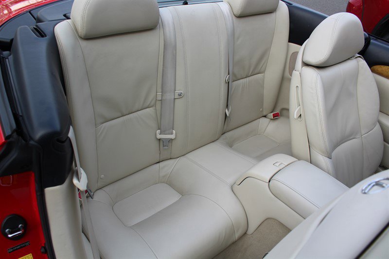 Used 2005 Lexus SC 430 Convertible image 29
