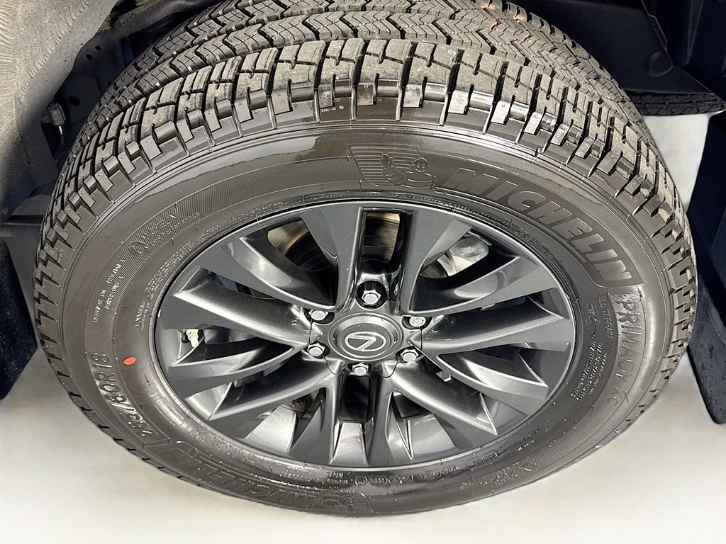 Used 2023 Lexus GX 460 Premium w/ Premium Package AWD/4WD image 29