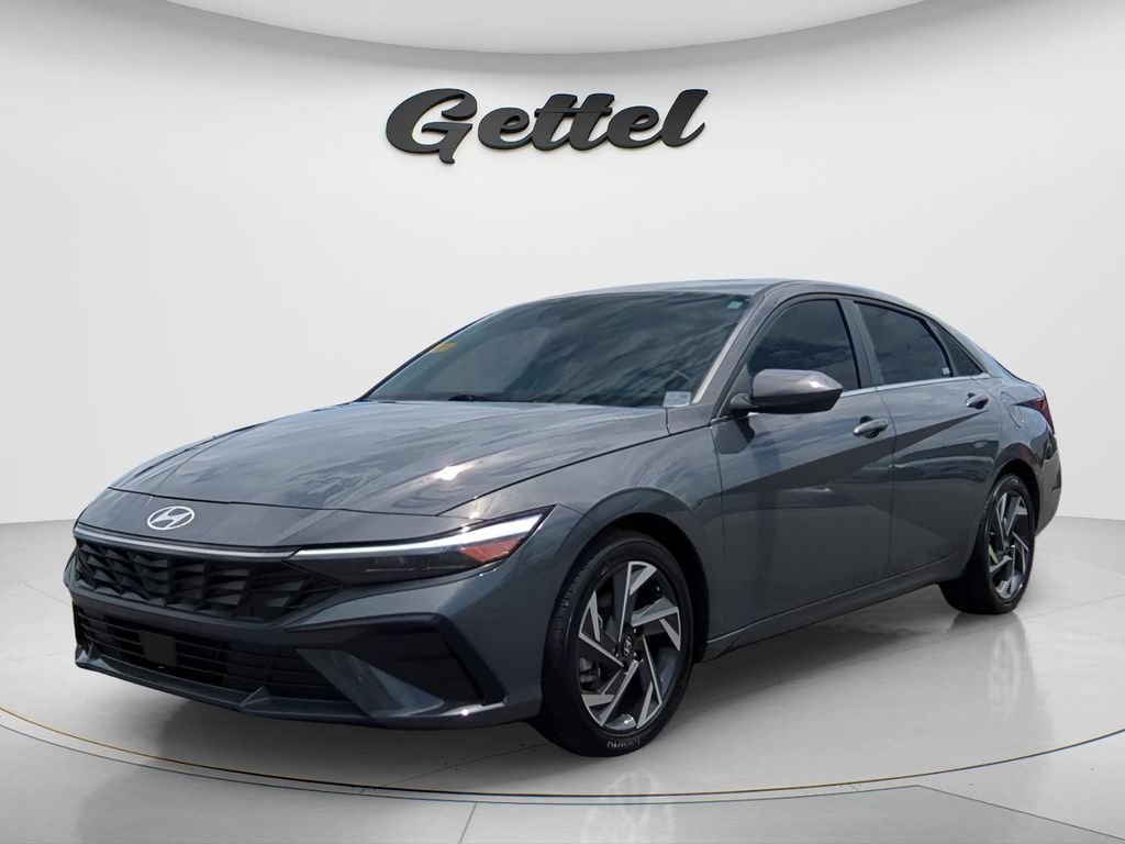 Used 2021 Hyundai Elantra SEL FWD image 1