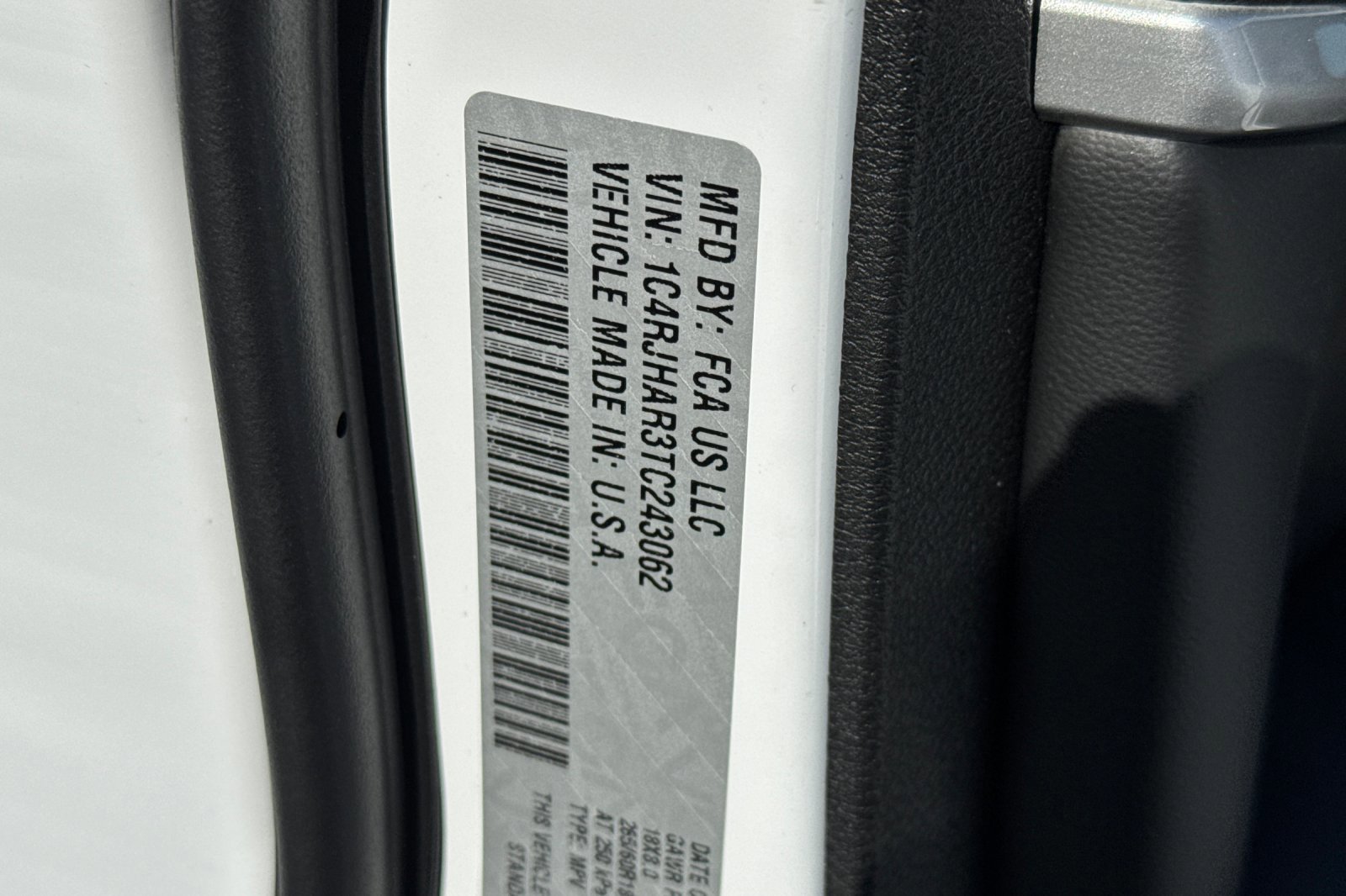 New 2026 Jeep Grand Cherokee Altitude AWD/4WD image 26