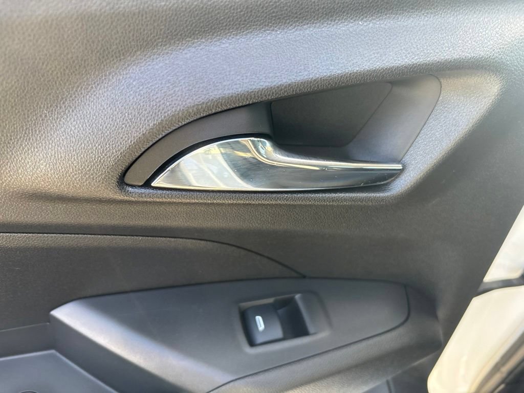 Used 2024 Chevrolet Trax LT FWD image 24