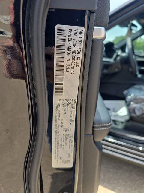 Certified 2025 Jeep Grand Cherokee Limited w/ Luxury Tech Group II image 63