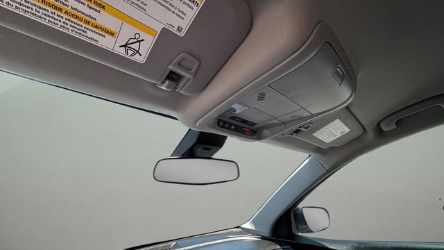 Used 2022 Chevrolet Equinox LT FWD image 27