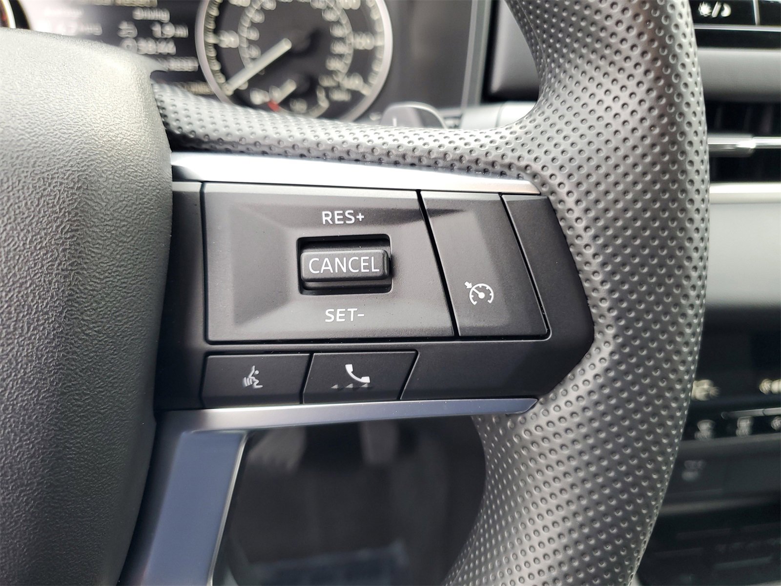 New 2026 Mitsubishi Outlander ES image 12