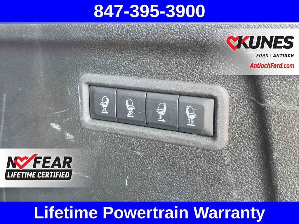 Used 2024 Jeep Wagoneer L Series II w/ Flexible Seating Group AWD/4WD image 33