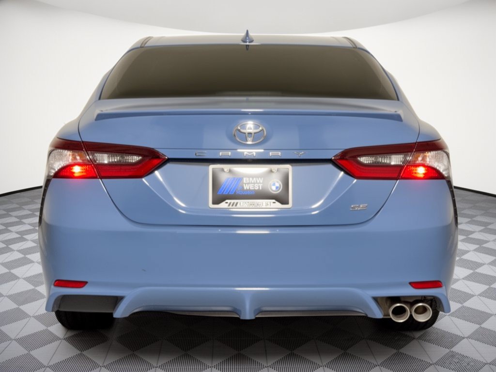 Used 2024 Toyota Camry SE FWD image 11