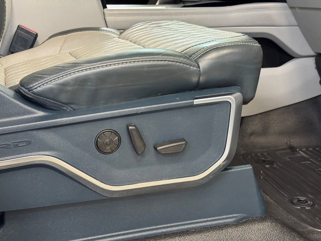 Used 2023 Ford F450 Limited w/ FX4 Off-Road Package image 28