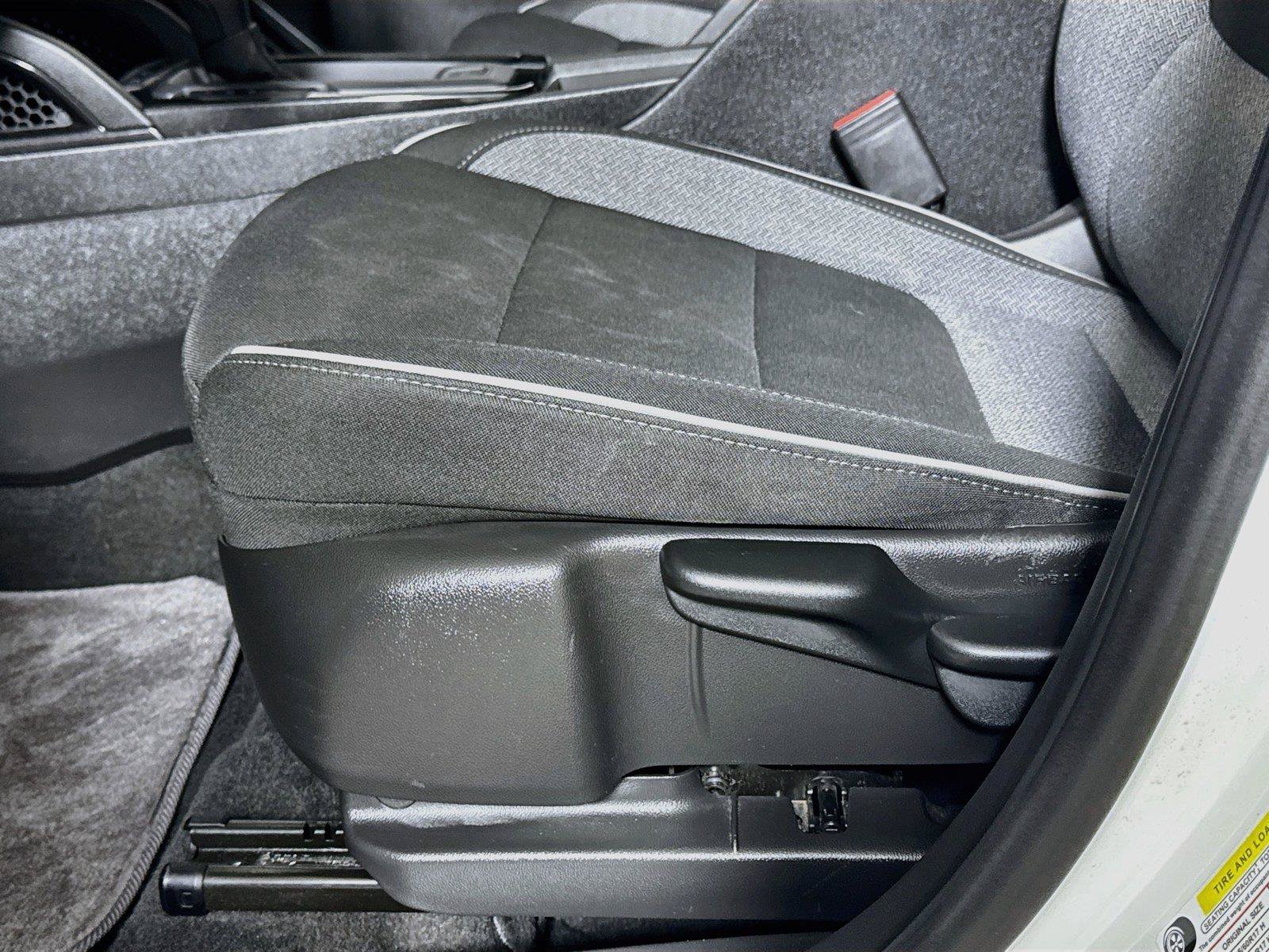 Used 2025 Chevrolet TrailBlazer LT FWD image 16