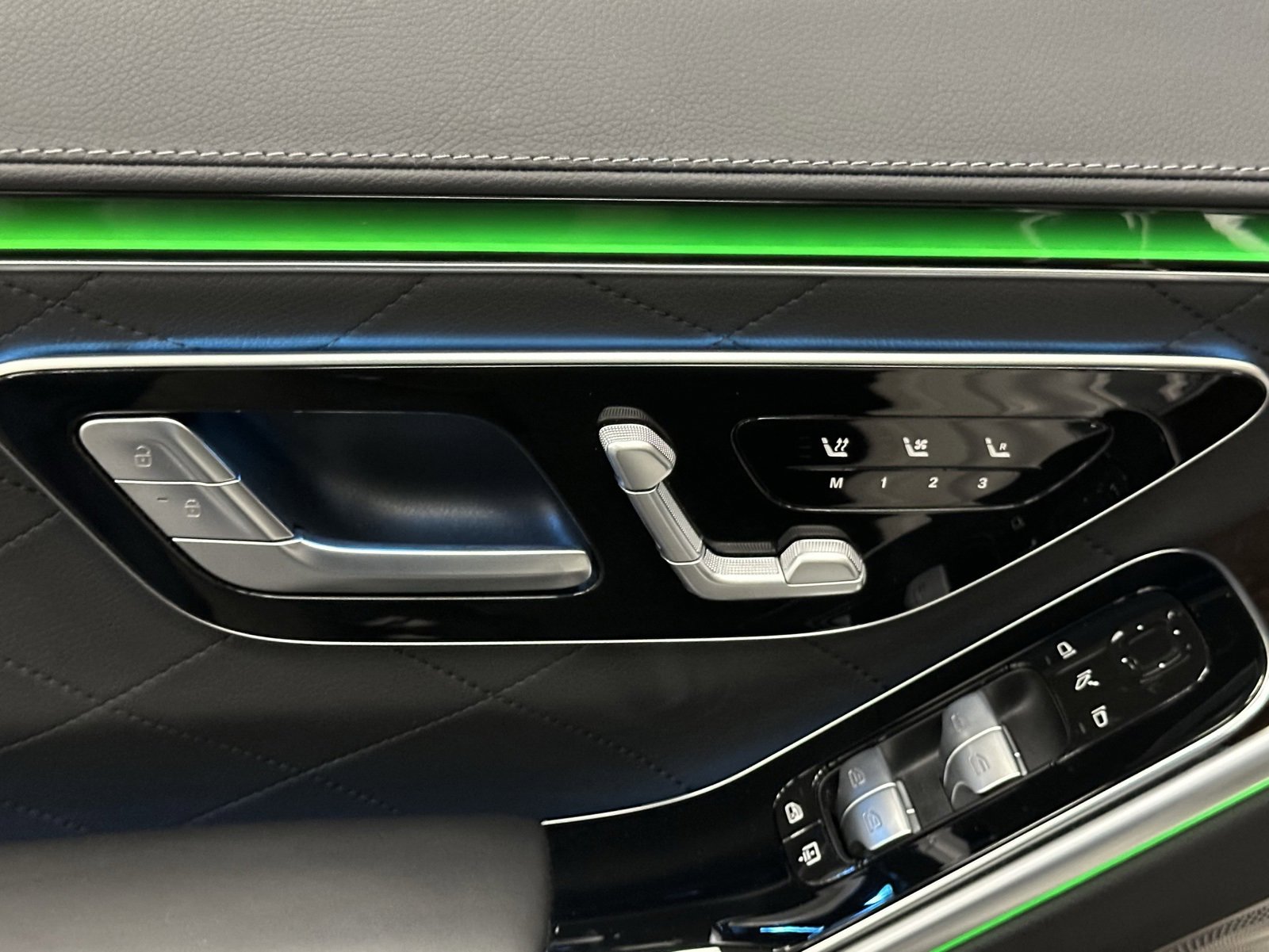 Certified 2023 Mercedes-Benz S 580 4MATIC Sedan image 22