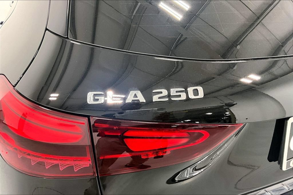 Used 2025 Mercedes-Benz GLA 250 4MATIC image 31