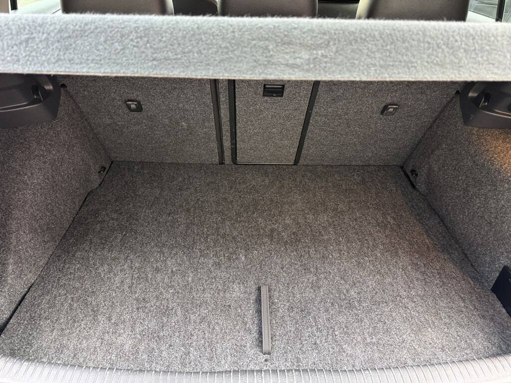 Used 2012 Volkswagen Golf TDI FWD image 25