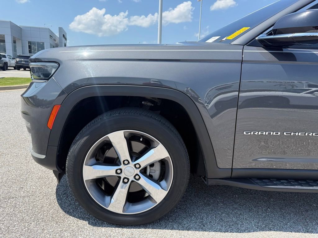 Used 2021 Jeep Grand Cherokee L Limited RWD image 26