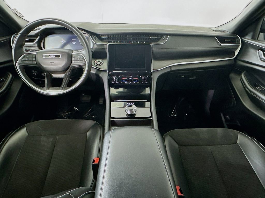 Used 2024 Jeep Grand Cherokee L Laredo image 17