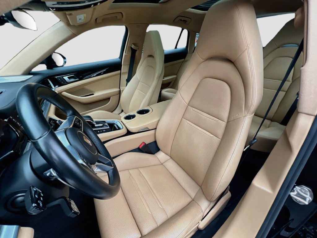 Certified 2018 Porsche Panamera 4 AWD/4WD image 5