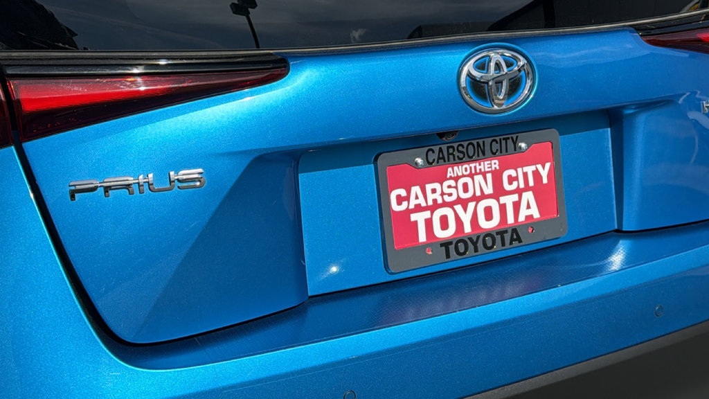 Used 2022 Toyota Prius XLE w/ Advanced Technology Package FWD image 28