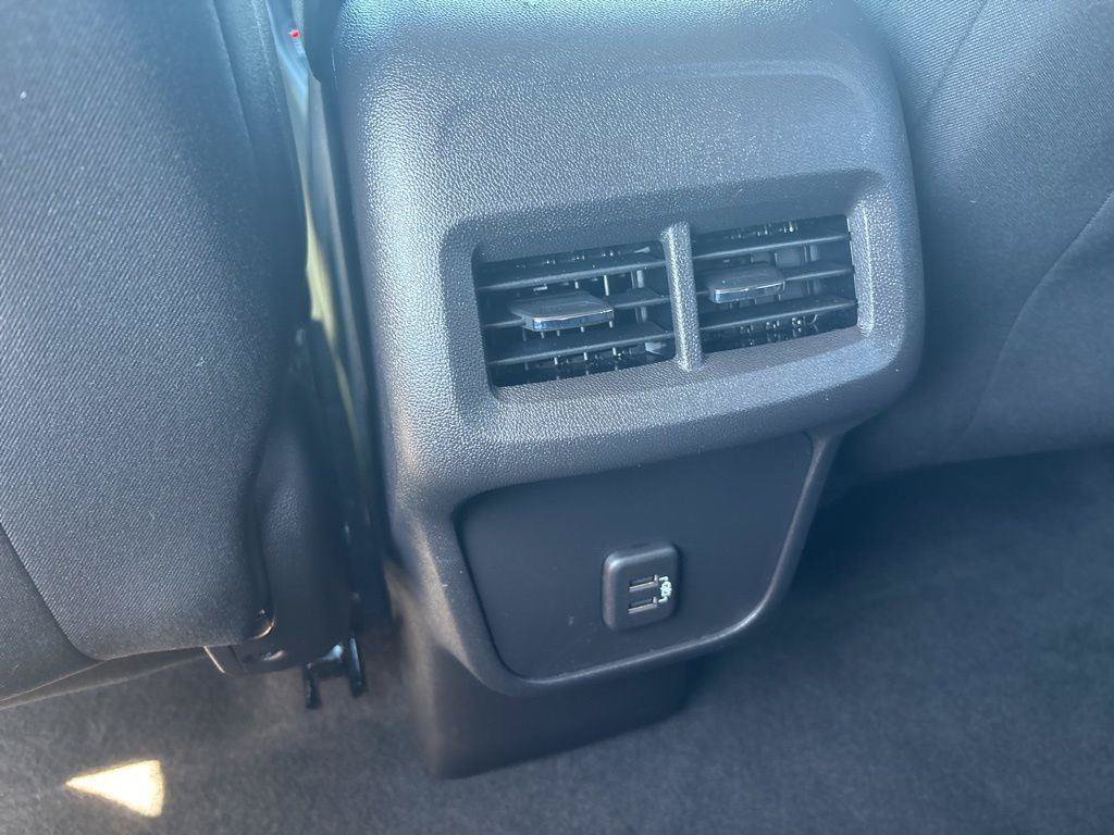Used 2024 Chevrolet Equinox LT AWD/4WD image 14