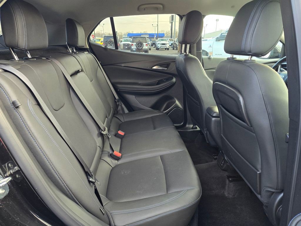 Used 2025 Buick Encore GX Sport Touring w/ Advanced Technology Package AWD/4WD image 12