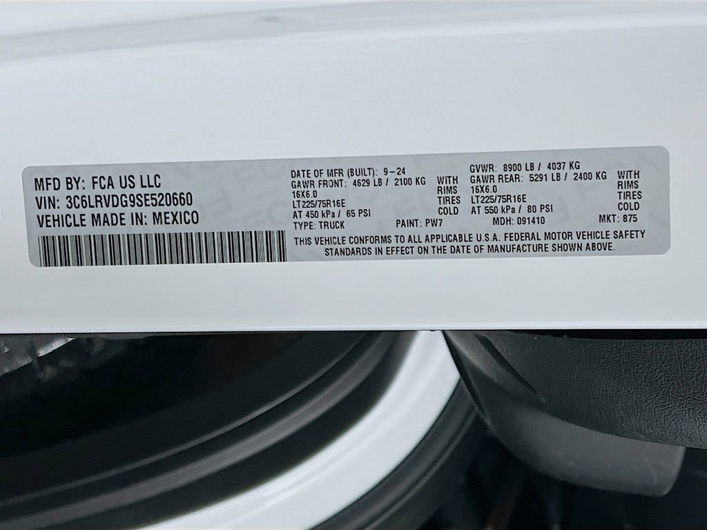 Used 2025 RAM ProMaster 2500 w/ Convenience Group FWD image 29