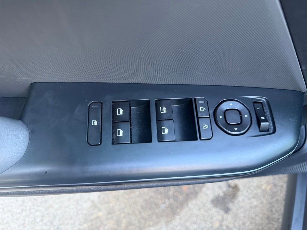 Certified 2025 Kia K4 LXS image 10