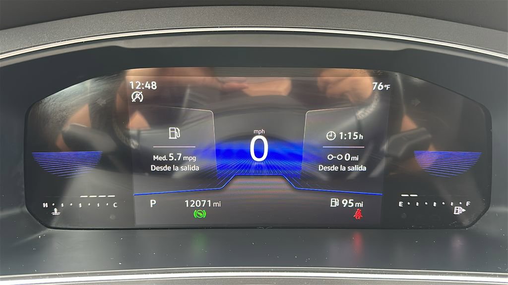 Used 2023 Volkswagen Tiguan S image 2