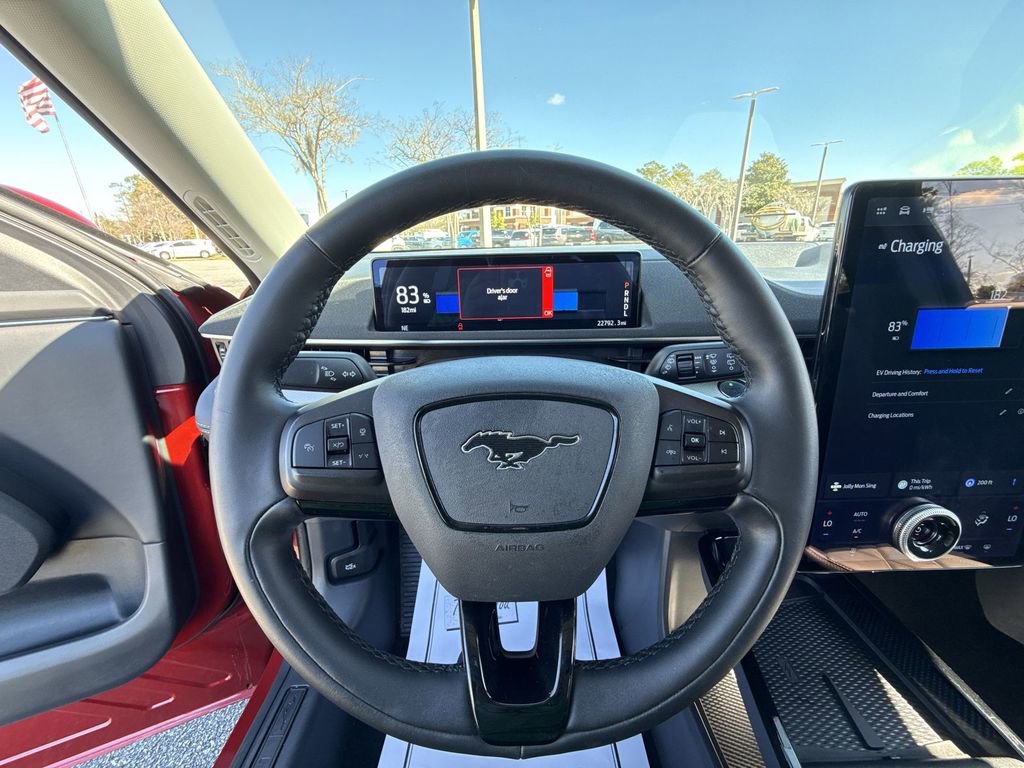 Used 2022 Ford Mustang Mach-E Select image 11