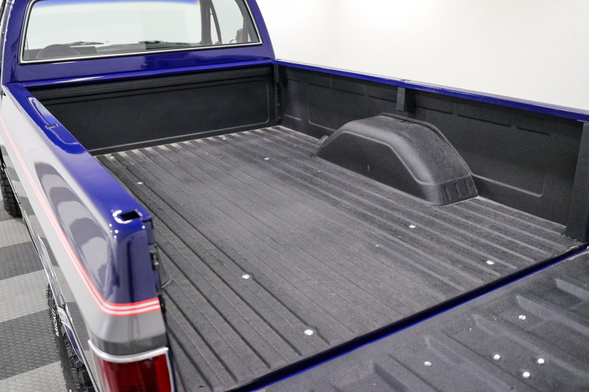 Used 1987 Chevrolet C/K Truck 2500 AWD/4WD image 17