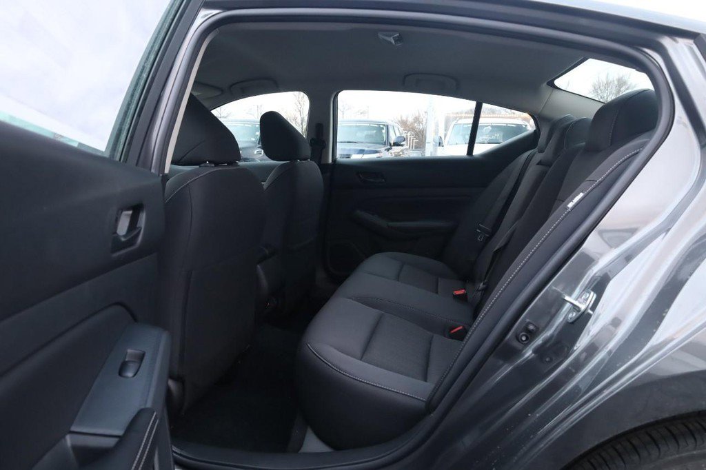 New 2025 Nissan Altima 2.5 SV image 19