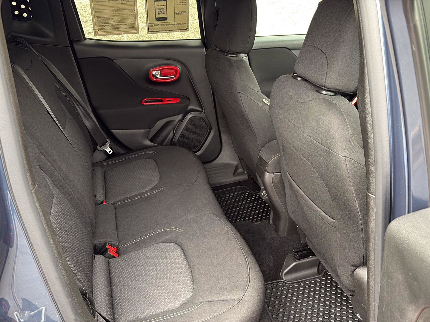 Used 2021 Jeep Renegade Latitude image 25