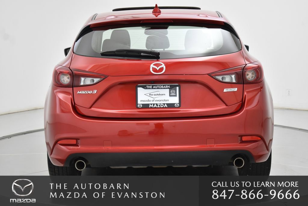 Used 2018 MAZDA MAZDA3 Grand Touring w/ Premium Equipment Package FWD image 19