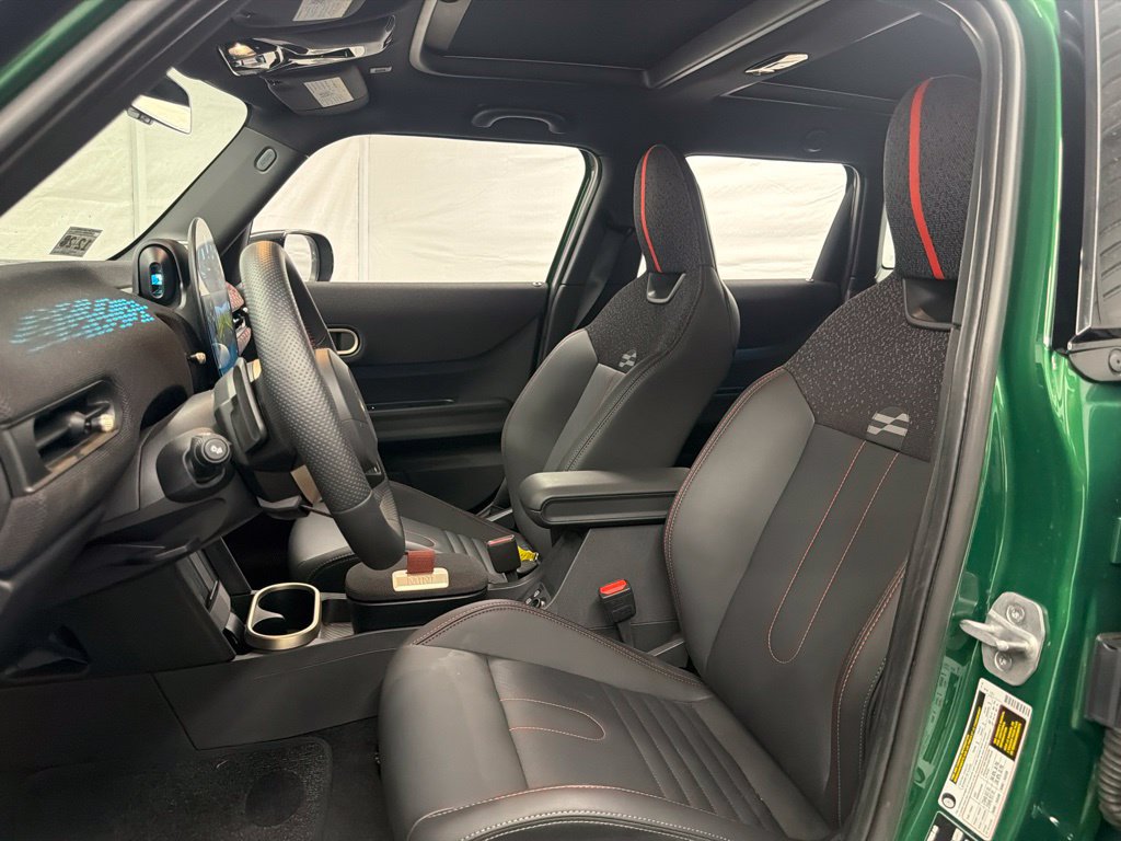 Used 2025 MINI Cooper S FWD image 8