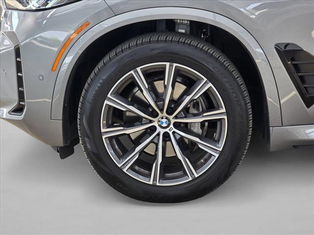 Used 2026 BMW X5 xDrive40i image 9